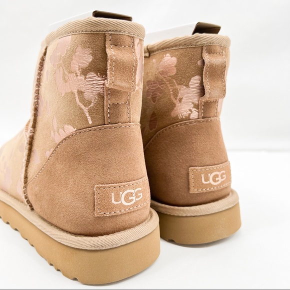 UGG CLASSIC MINI FLORAL FOIL BOOTS- Color AMPHORA - Picture 7 of 12